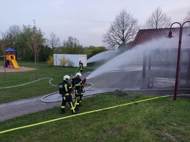 Löschübung Dachstuhlbrand